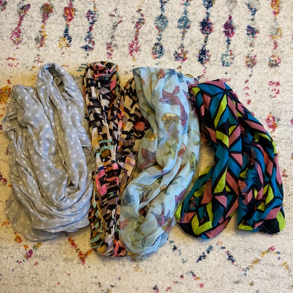 Lot of 4 fashion scarves